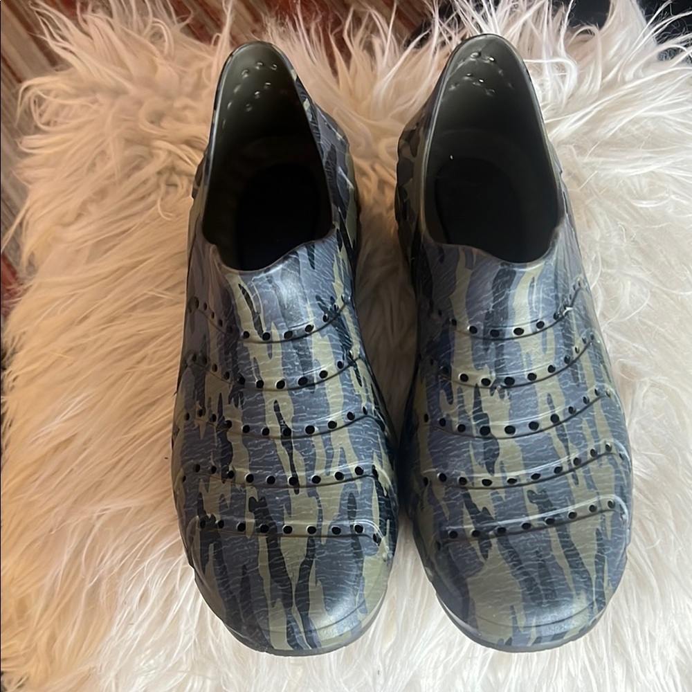 Camouflage Pattern Slip-On Clogs